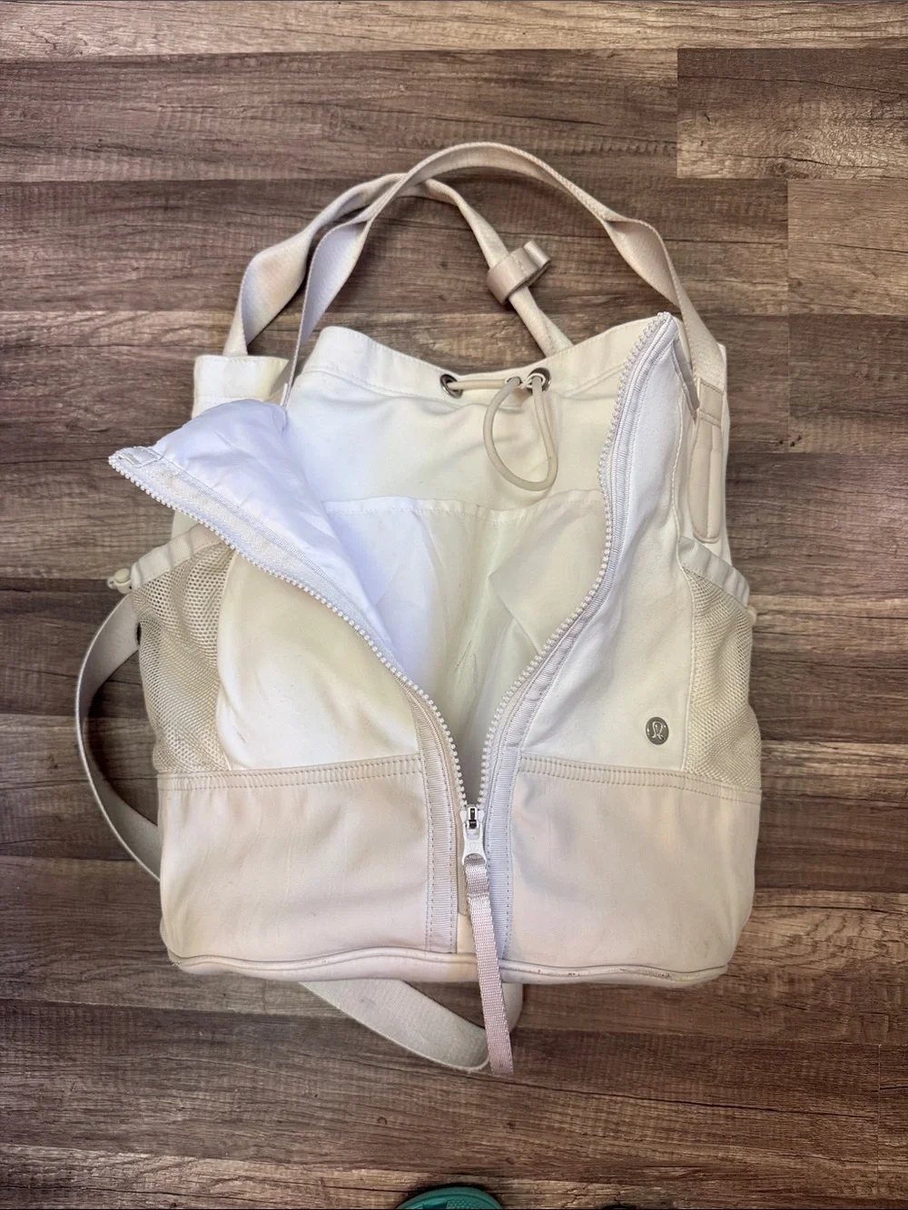 Lululemon Tennis Rally Bag 21L